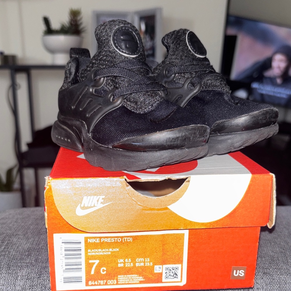Nike Black Presto Shoes